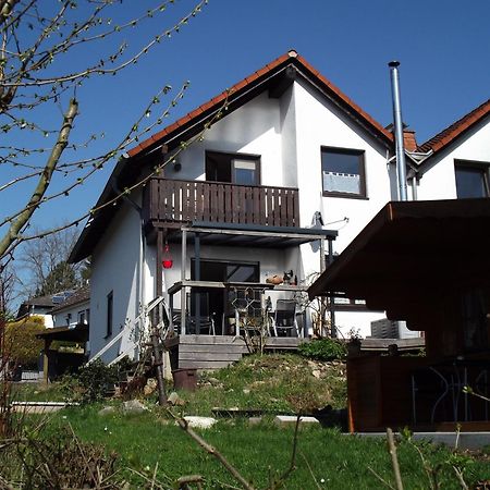 Ferienwohnung Fewo Am Wiesbachtal Wehrheim Exterior foto