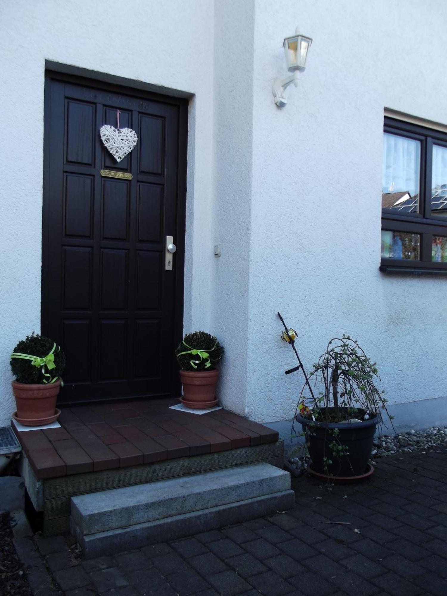 Ferienwohnung Fewo Am Wiesbachtal Wehrheim Exterior foto